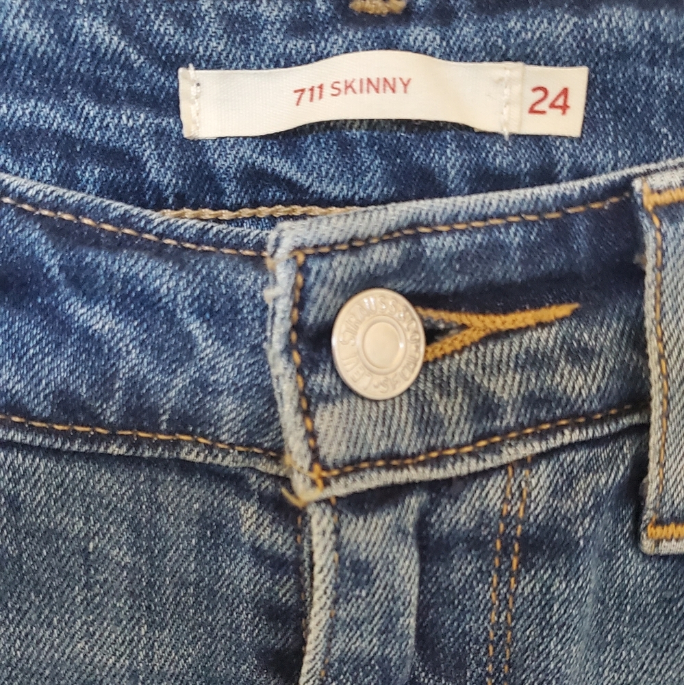Levi's 711 Skinny Jean